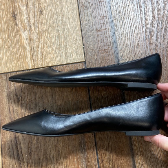 Charles & Keith Pointed Toe Black Flats Size 37 - Picture 5 of 13